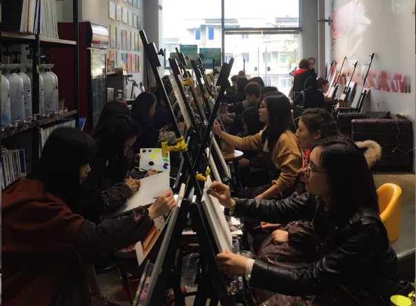 绵阳m88明昇投资集团工会委员会 开展三八妇女节活动